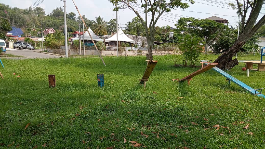 确保妥善维护兵南邦育民和Taman Sahabat 的排水系统和篮球场